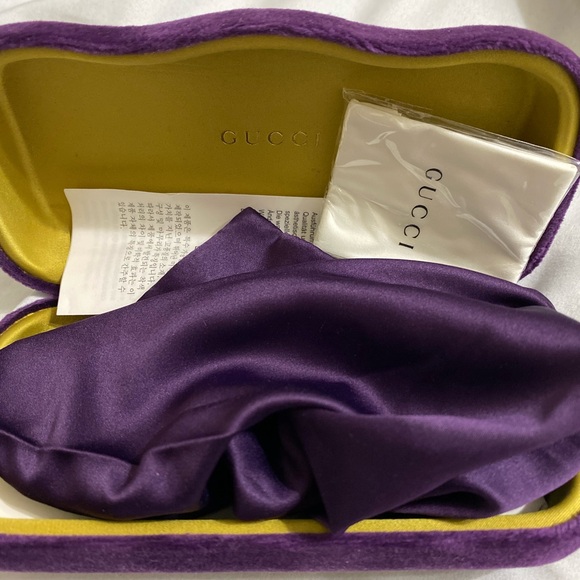 Gucci Black and gold trim Sunglasses - Picture 5 of 5